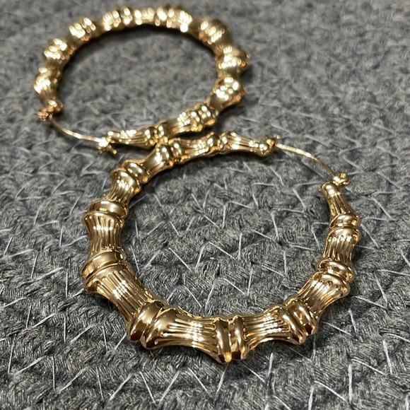 Urban Outfitters Gold Oversized Bamboo Hoops - Picture 6 of 8